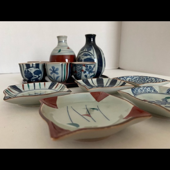 Japanese Arita porcelain Sake set - Arita Display - Picture 6 of 16